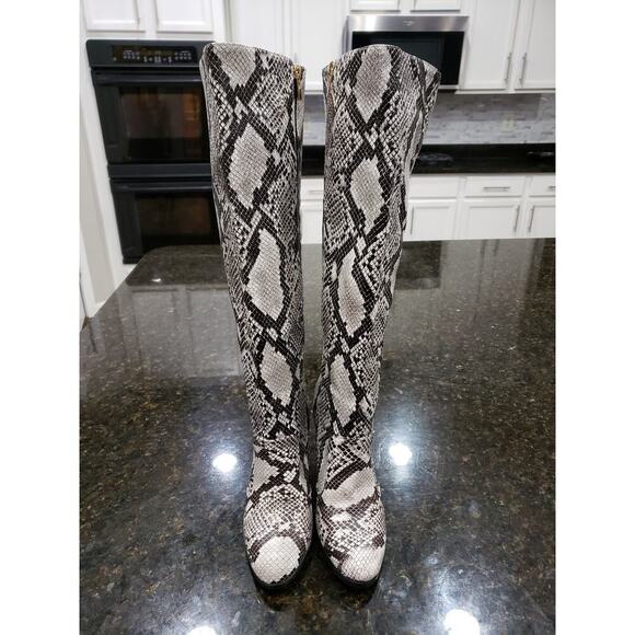 Bamboo Wedge Boots Women's 8 Multi Faux Leather Snake Print Round Toe Side Zip - Picture 1 of 11